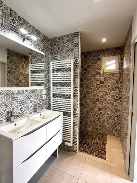 Villa spacieuse à Sainte-Eulalie-en-Born, terrasse, piscine privée - Photo 18