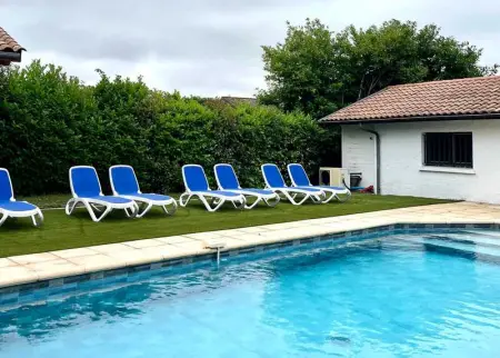 Villa spacieuse à Sainte-Eulalie-en-Born, terrasse, piscine privée - Photo 30