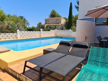 Villa à Dénia, Villa ensoleillée à Dénia avec piscine privée et vue mer - L1065777