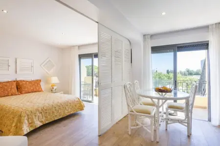 Appartement accueillant avec vue sur la mer - 70 m² - Quelfes - Photo 4