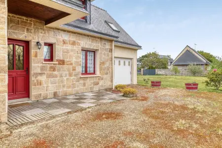 Charmante Maison en Campagne près de Nevez avec Jardin Clôturé - Photo 4