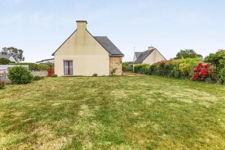 Charmante Maison en Campagne près de Nevez avec Jardin Clôturé - Photo 15
