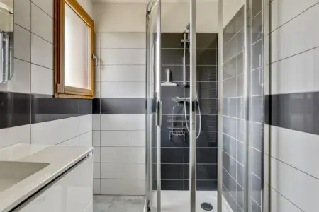 Charmante Maison en Campagne près de Nevez avec Jardin Clôturé - Photo 18