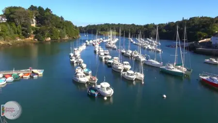 Charmante Maison en Campagne près de Nevez avec Jardin Clôturé - Photo 38