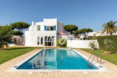 Villa élégante avec piscine privée à Quarteira - Photo 11