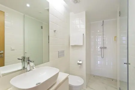 Appartement charmant à Porto - 50 m² - Confort moderne - Photo 6