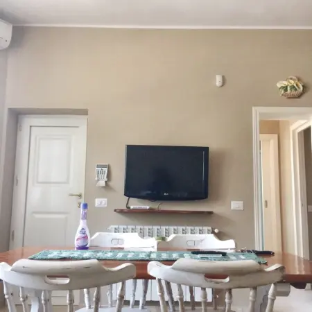 Appartement moderne à Gioia del Colle, jardin clôturé, 50 m² - Photo 1