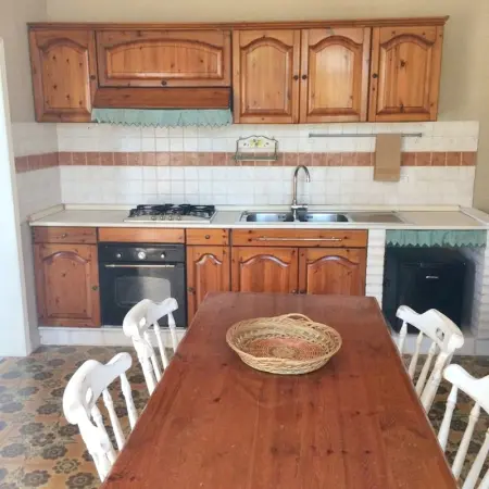 Appartement moderne à Gioia del Colle, jardin clôturé, 50 m² - Photo 2