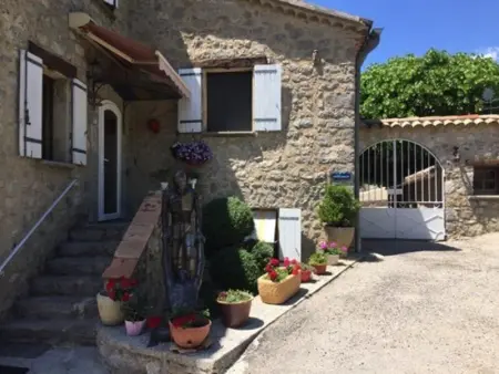 Appartement spacieux à La Roche-sur-le-Buis avec piscine privée. - Photo 8