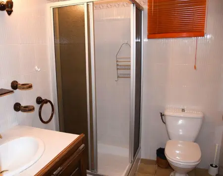 Appartement spacieux à La Roche-sur-le-Buis avec piscine privée. - Photo 18