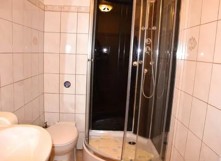 Appartement spacieux à La Roche-sur-le-Buis avec piscine privée. - Photo 19