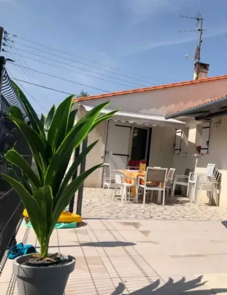 Villa charmante à Saint-Georges-de-Didonne avec piscine privée. - Photo 10