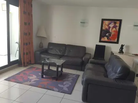 Appartement spacieux à Agde avec piscine partagée 68 m² - Photo 2