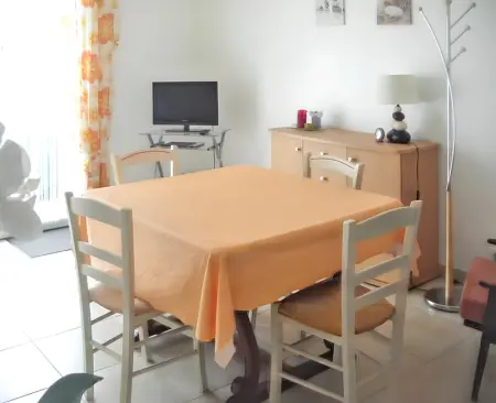 Maison chaleureuse à Notre-Dame-de-Monts avec terrasse - Photo 2