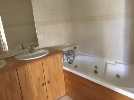 Maison spacieuse avec jacuzzi à Saint-Georges-sur-Baulche - Photo 13