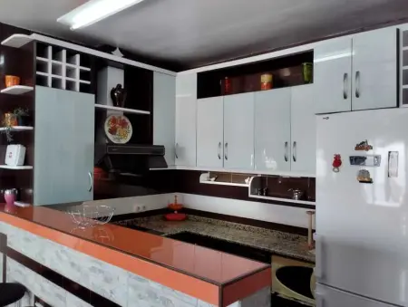 Appartement accueillant à Fuengirola - 100 m² avec vue mer - Photo 5