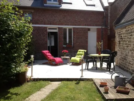 Maison à Saint Valery en Caux, Maison charmante à Saint-Valery-en-Caux avec jardin clos - L1066041