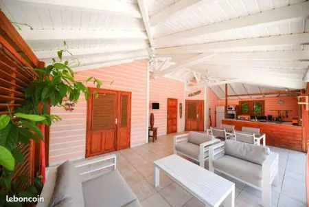 Maison en bord de mer à Pointe-Noire avec piscine partagée - Photo 3