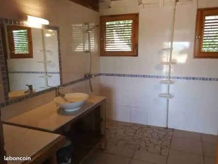 Maison en bord de mer à Pointe-Noire avec piscine partagée - Photo 4