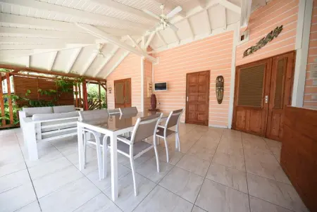 Maison en bord de mer à Pointe-Noire avec piscine partagée - Photo 11