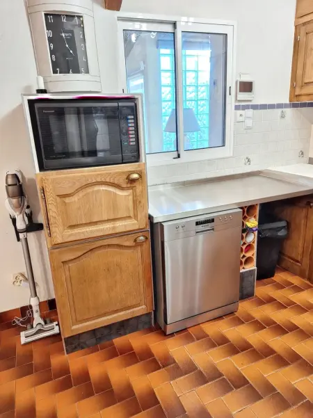 Villa spacieuse à Lioux avec piscine privée et vue montagne - Photo 25