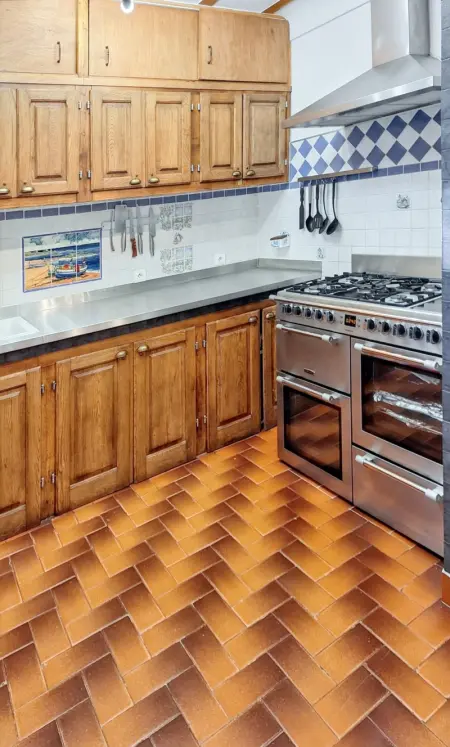 Villa spacieuse à Lioux avec piscine privée et vue montagne - Photo 27