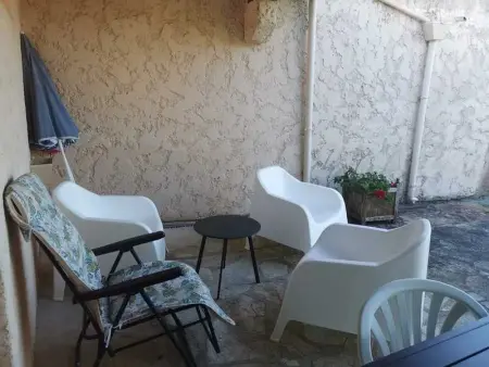 Maison accueillante à Calcatoggio avec jardin clôturé. - Photo 18