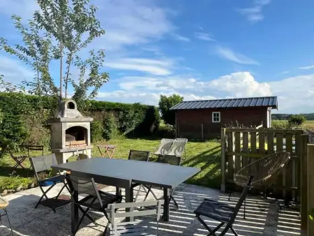 Maison charmante à Bec-de-Mortagne avec jardin clôturé - Photo 1