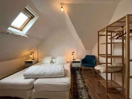 Maison charmante à Bec-de-Mortagne avec jardin clôturé - Photo 11