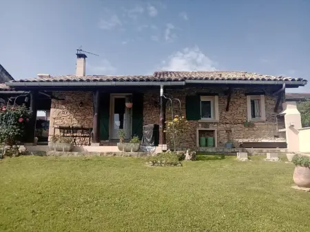 Maison à Arnaud Guilhem, Maison de charme à Arnaud-Guilhem avec vue sur la montagne - L1066170