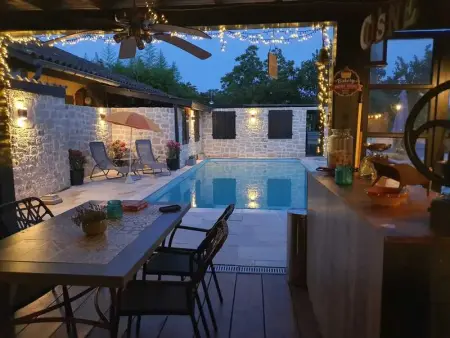 Maison à Montfermier, Maison charmante à Montfermier avec piscine privée - L1066198