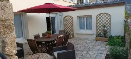 Maison à Flamanville, Grande maison conviviale à Flamanville avec jardin clos - L1066233