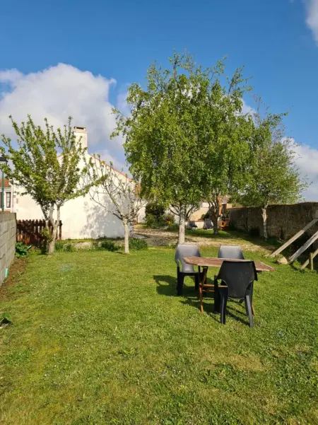 Maison familiale accueillante à Saint-Michel-en-l'Herm avec jardin - Photo 18
