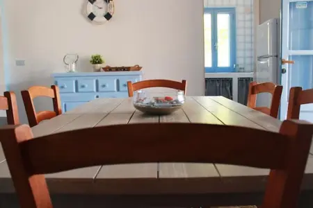 Maison charmante avec jardin à Monopoli, accès direct à la plage. - Photo 4