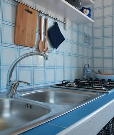 Maison charmante avec jardin à Monopoli, accès direct à la plage. - Photo 9