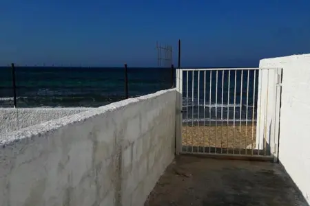 Maison charmante avec jardin à Monopoli, accès direct à la plage. - Photo 30
