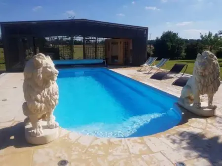 Villa à Treis Sants en Ouche, Villa élégante à Saint Clair-d'Arcey avec piscine privée - L1066259