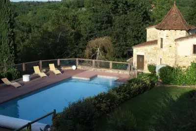 Maison à Puy l'Évêque, Maison de charme à Puy-l'Évêque avec piscine partagée - L1066320