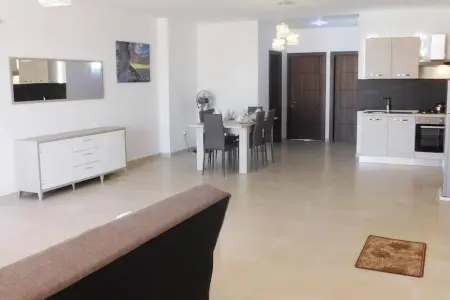 Appartement à Għajnsielem, Appartement lumineux avec vue sur la mer à Għajnsielem - 120 m² - L1066339