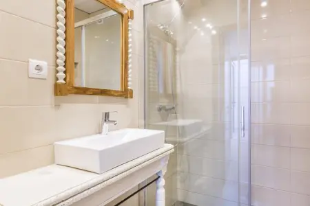 Villa avec vue sur la mer à Quelfes + Piscine partagée - Photo 15