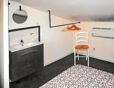 Appartement lumineux à Lançon-Provence, piscine partagée - Photo 5