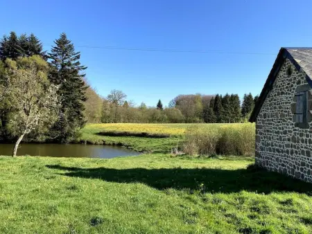 Maison à Joué du Bois, Maison de charme à Joué-du-Bois avec vue sur le lac - L1066580