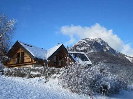 Chalet à La Thuile, Chalet écologique à La Thuile avec vue sur montagne - L1066681