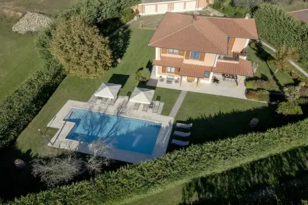 Otto a Loro Ciuffenna, Villa en Toscane avec piscine - Photo 6