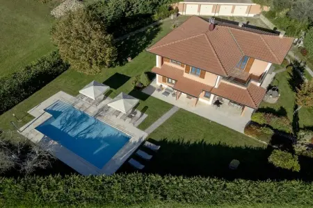 Otto a Loro Ciuffenna, Villa en Toscane avec piscine - Photo 7