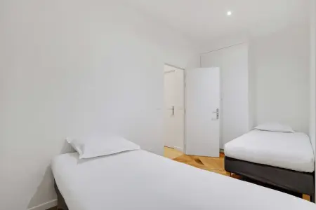 GA-78-THOREZ-RDC, Appartement 4 personnes à Nanterre - Photo 2
