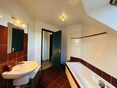 Maison spacieuse proche plage pour 8 pers., jardin privé, animaux admis, WiFi - Photo 14