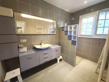 Villa landaise lumineuse avec jardin, proche plages et commerces à Piraillan - Photo 14