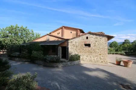 Rose, Ferme avec piscine, terrasse privée donnant sur la piscine - Photo 5