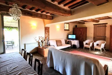 Astri, Ferme avec piscine, terrasse privée donnant sur la piscine - Photo 2